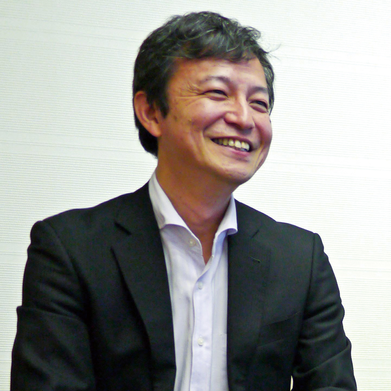 荒川 康弘