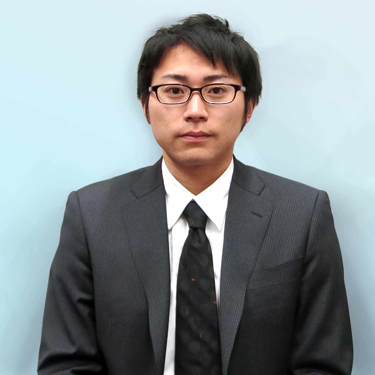上田知史