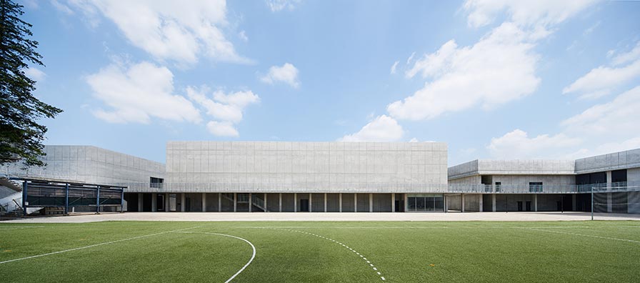 早稲田大学高等学院　講堂棟